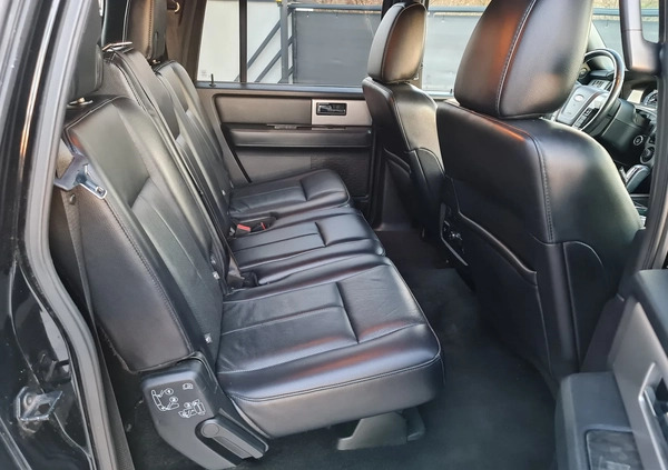 Ford Expedition cena 128900 przebieg: 186000, rok produkcji 2017 z Warszawa małe 667